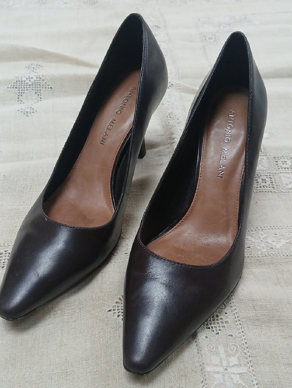 Antonio Melani Kara Brown Leather Pointed Toe Pumps - Size 9M